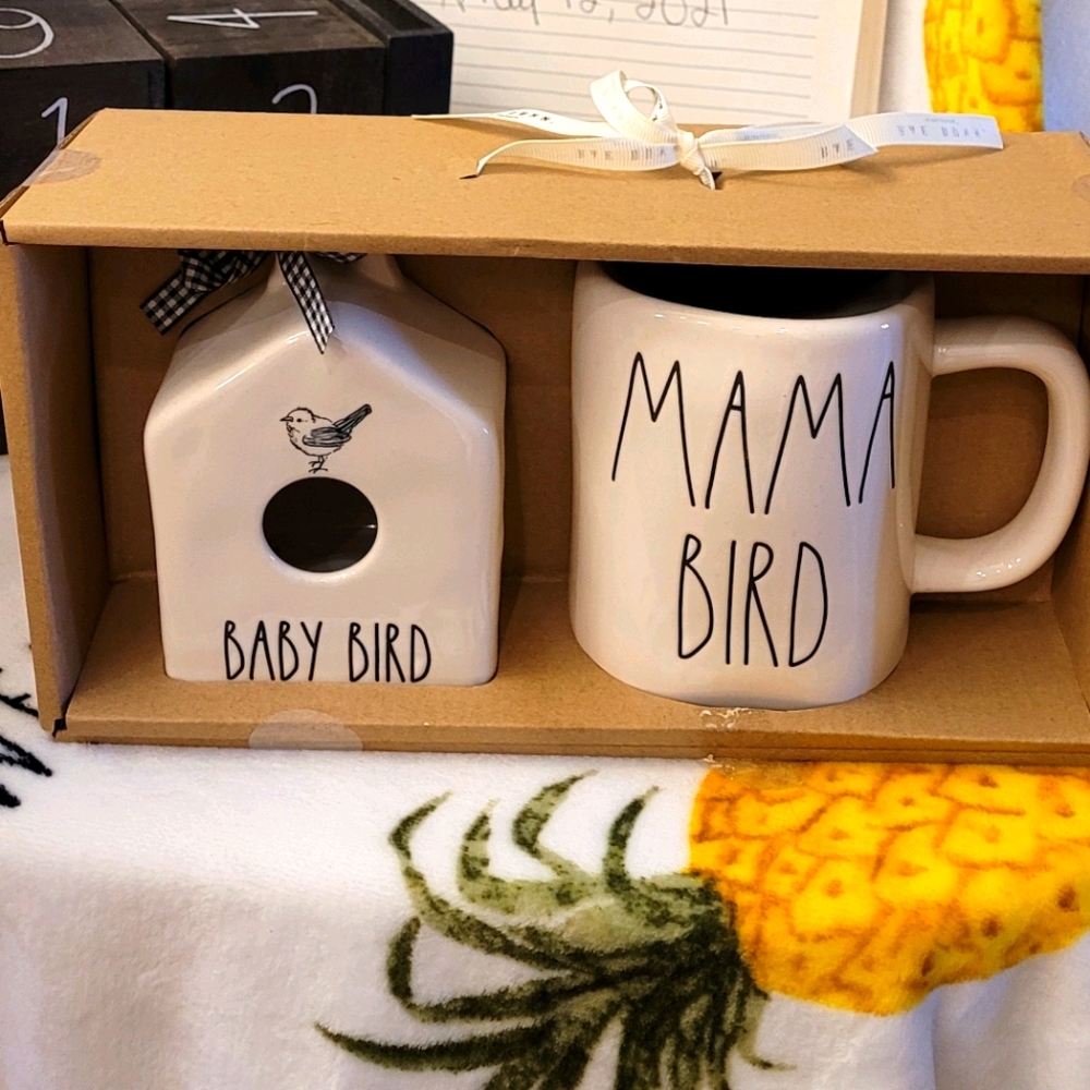 Mug and birdhouse set